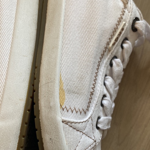 TAOS STAR SNEAKER SHOE 8.5 (38) - Picture 7 of 10